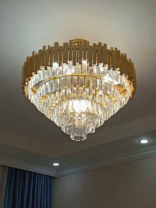 Продается люстра