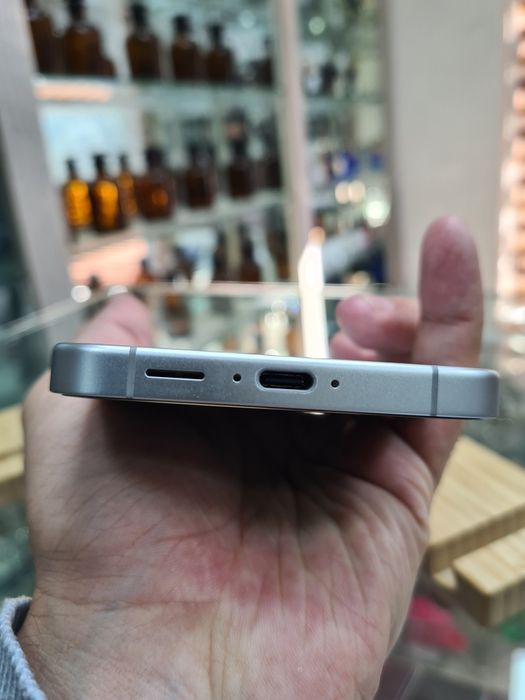 Samsung S24Fe 8/256GB