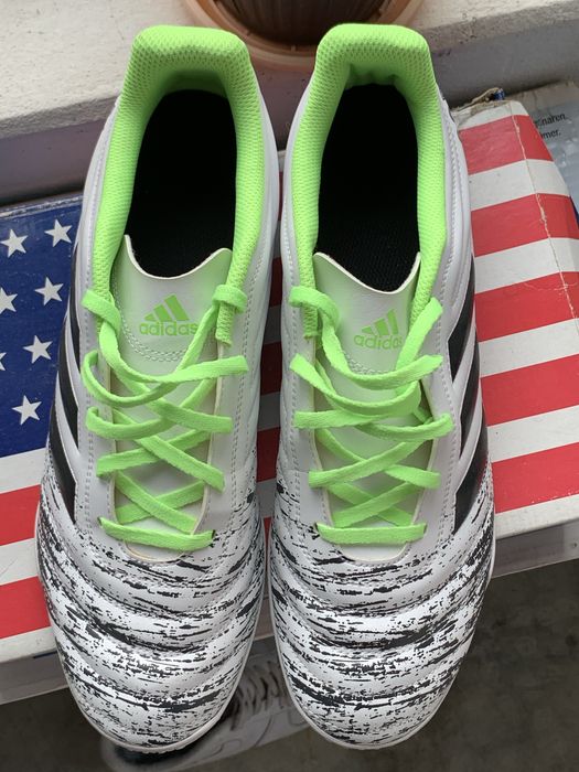 Два чивта нови мъжки зимни обувки и маратонки 44,45