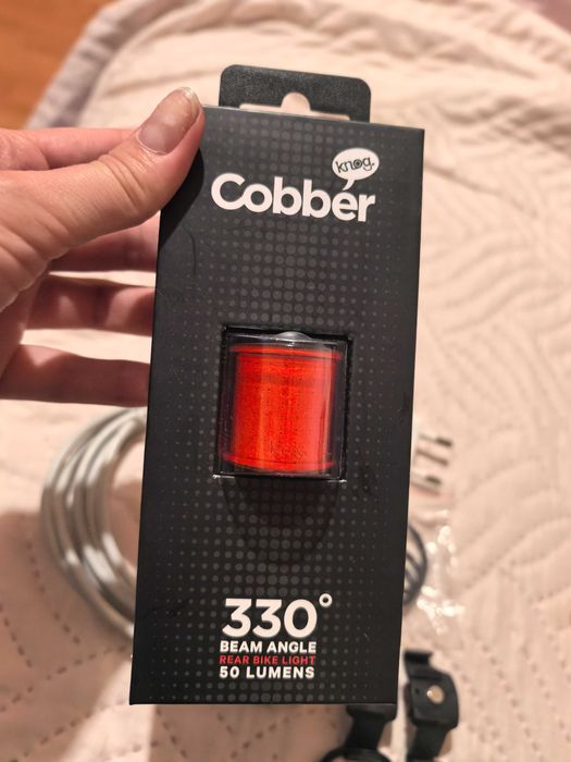 Фар за велосипеди. Ново Също и стоп за велосипеди Knog Cobber Lil.