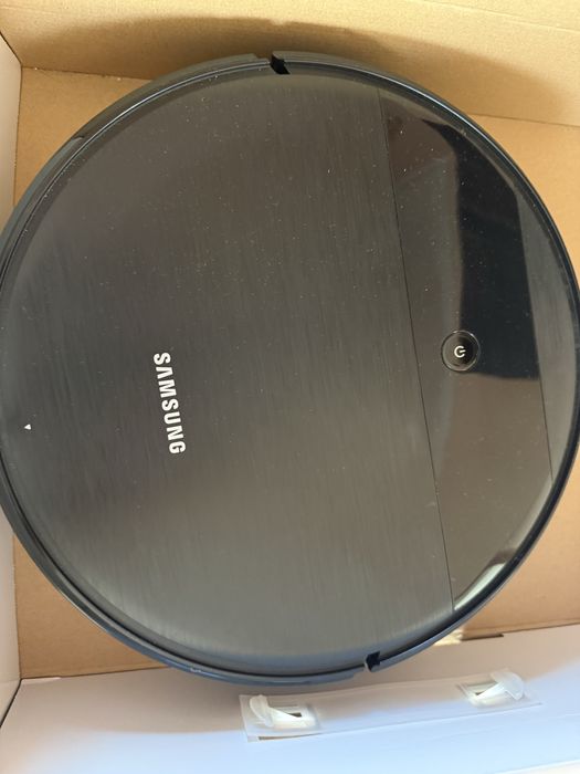 Робот пылисос срочно !