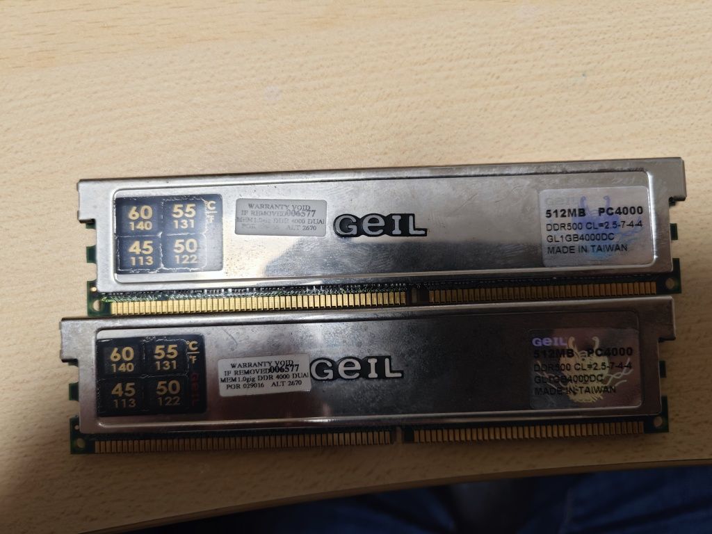 Geil DDR 512MB 2 броя PC4000 DDR500
