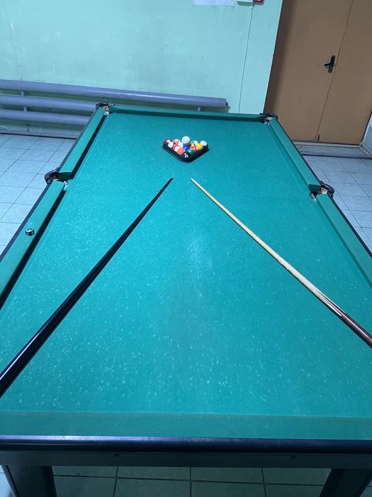 Продам бильярдный стол в хорошем состояний