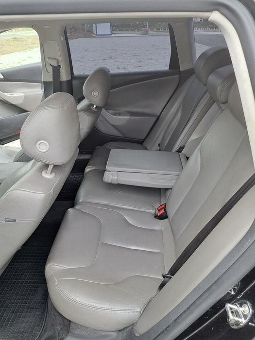 Vand wv pasat an 2010 in stare buna de functionare detalii la tel