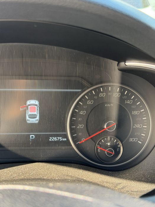 Kia stinger xolati alo darajada