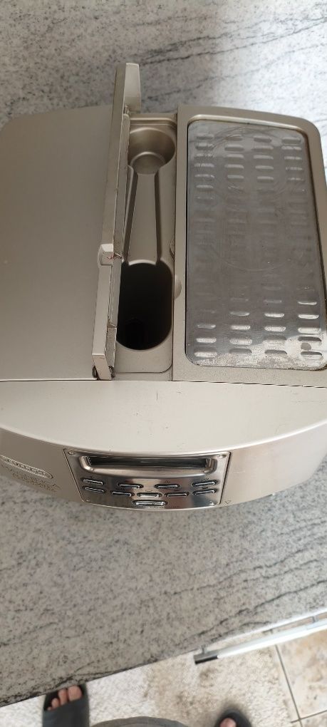 Delonghi Magnifica Automatic Cappuccino
