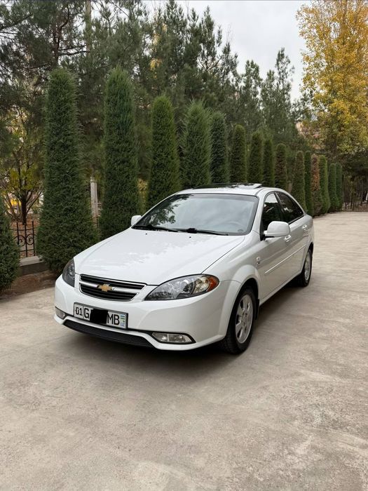 Kraskasi 100% toza. Gentra Avtomat karobka. 50.800 KM.