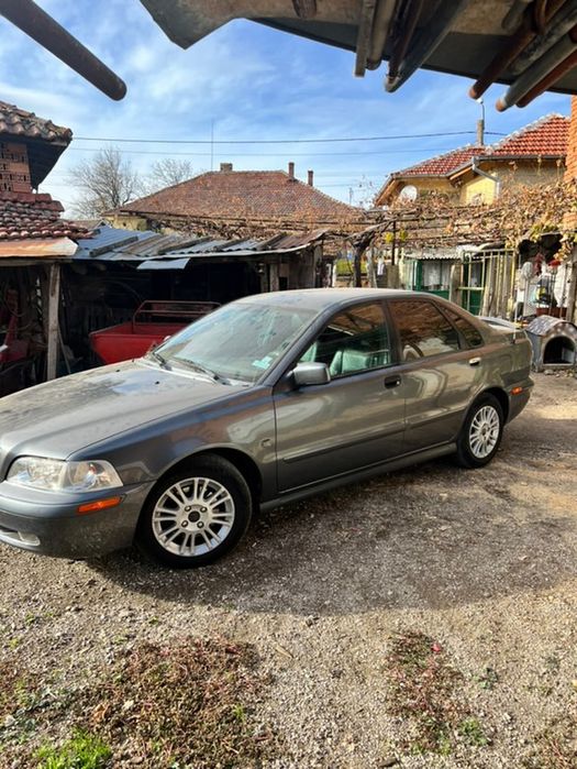 Volvo s40  на части