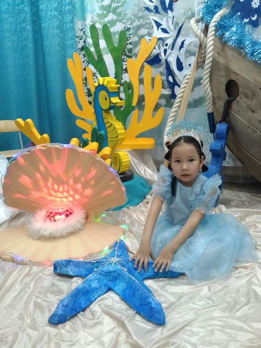 Платье снежинки продам