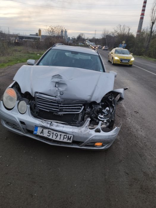 Мерцедес Е220/2008г Дизел с нови дюзи!