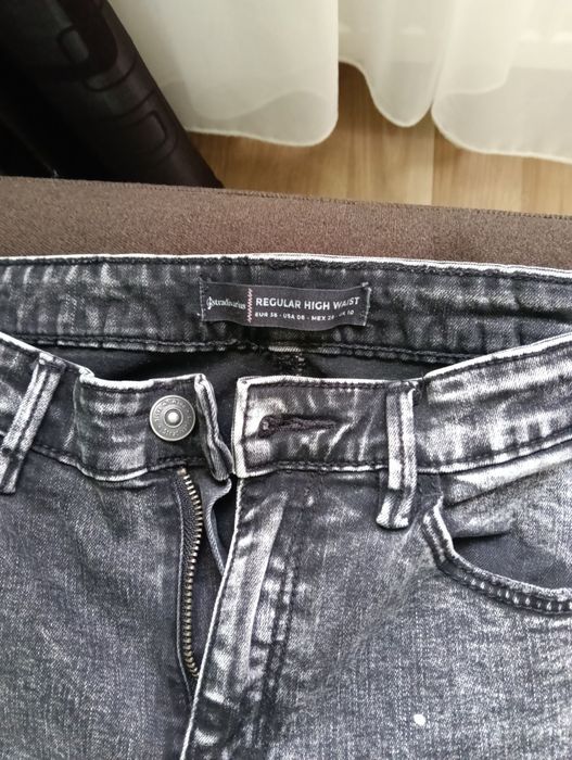 Când blugi stradivarius