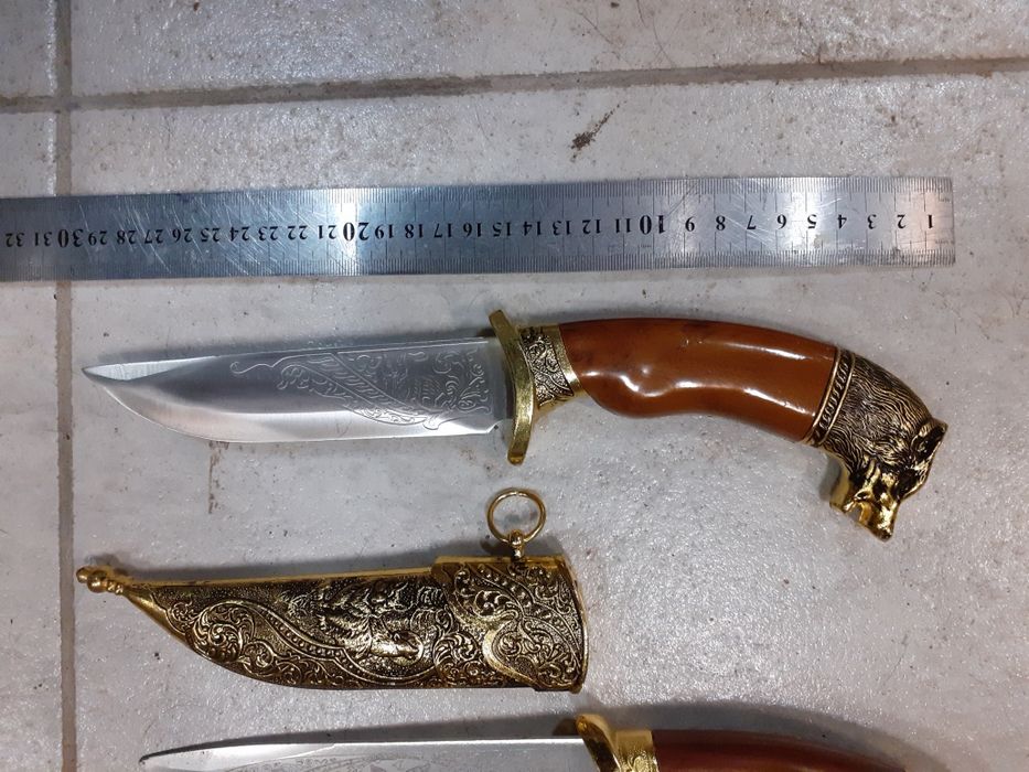 Красив нож,кинжал ,кама,сабя,щик,ятаган,острие