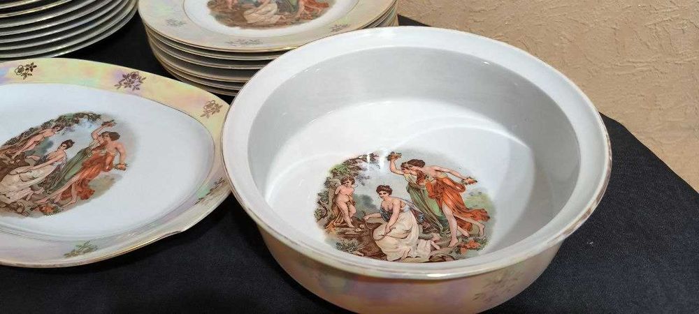 Продаётся посуда Мадонна