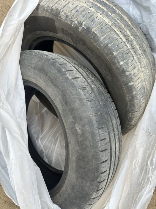 Vand 4 cauciucuri vara pret per bucata