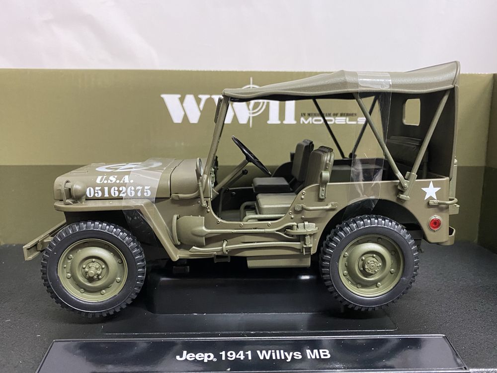 WELLY JEEP WILLYS MB 1941 hard top machetă auto scara 1:18 (18cm) Army