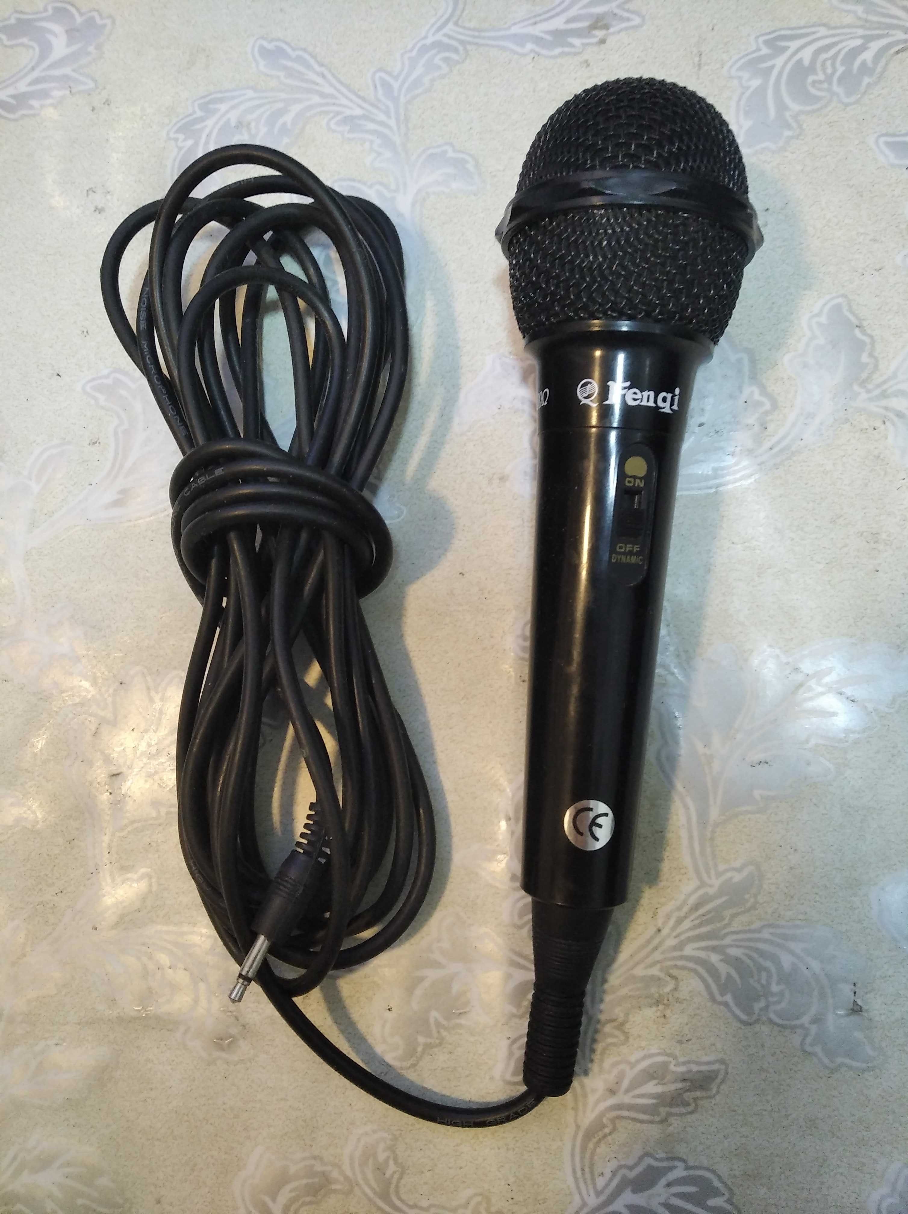 Микрофон. Караоке. Microphone. Karaoke.