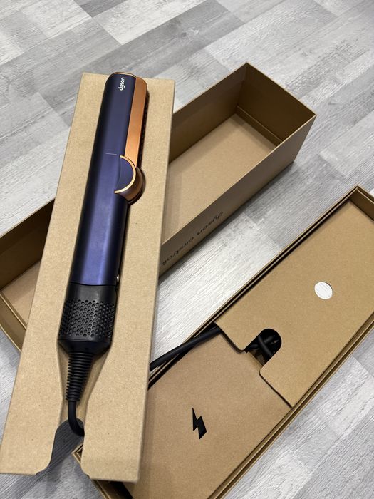 Преса за коса Dyson Airsrait