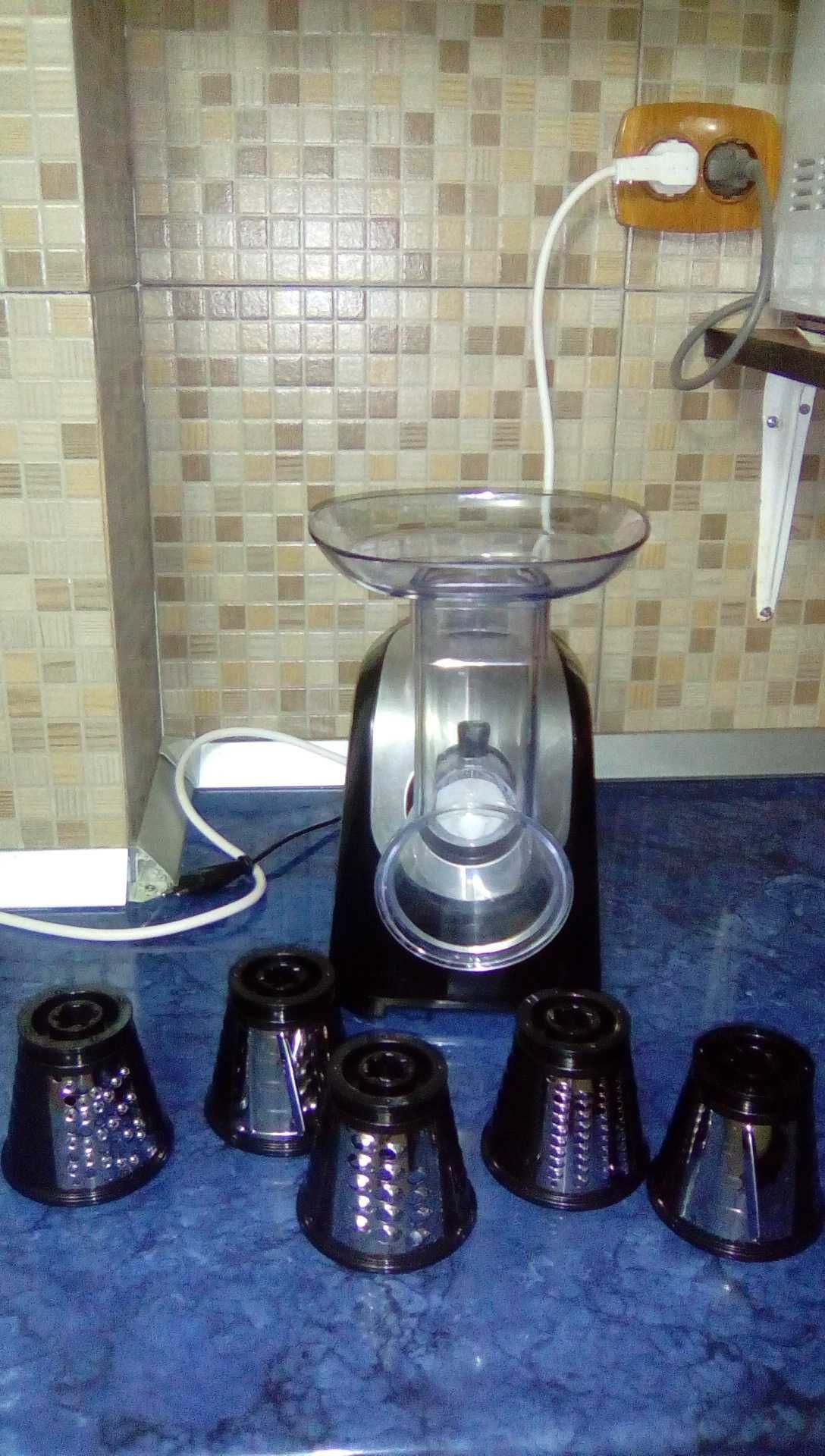 Razatoare electrica pentru legume