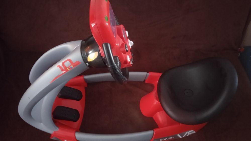 Детски симулатор Smoby V8