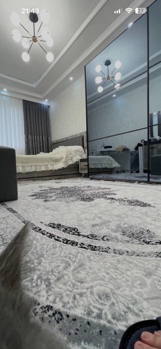 Чиланзар 24.  3 х комнатная ЕВРО ремонт Срочно