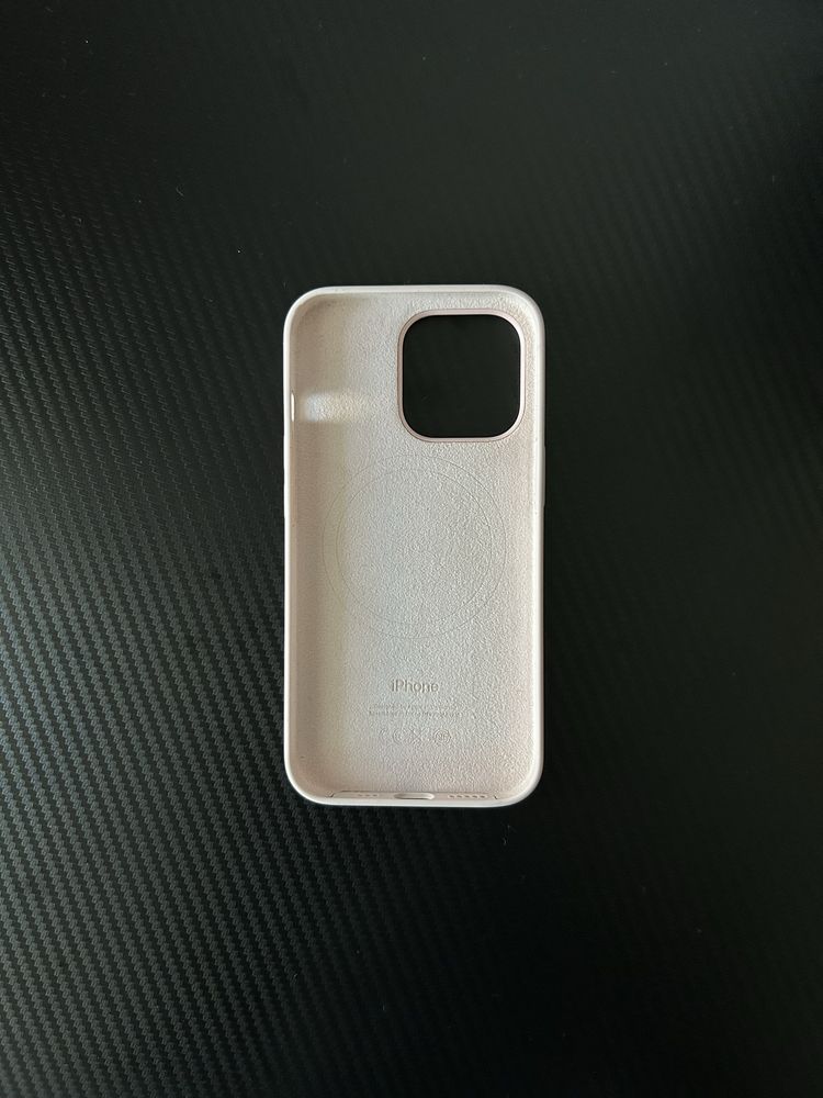 iPhone Silicone Case with MagSafe - Chalk Pink