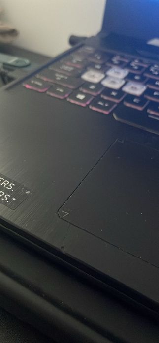 Laptop gaming ASUS Ryzen7 GTX1660ti 16GB RAM