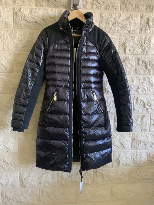 Чисто ново пухено яке Guess S