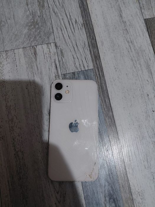 Vând Iphone 12 mini ! 64 GB