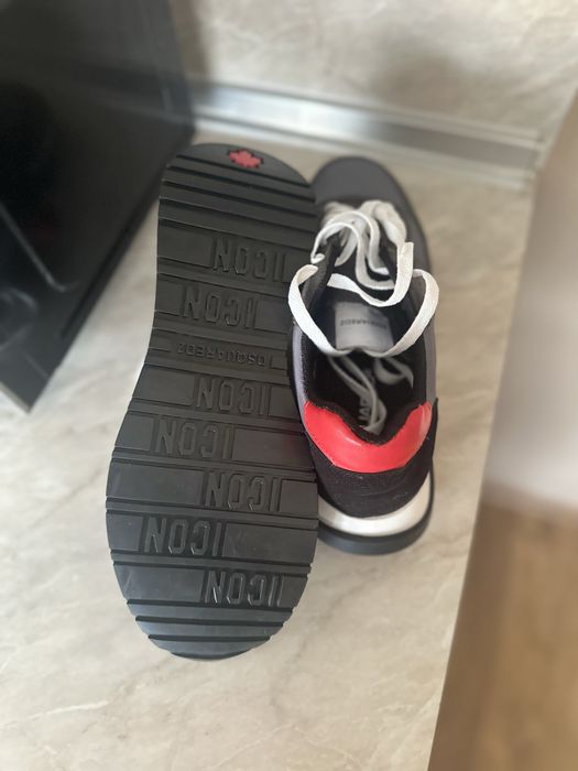 Маратонки чисто нови