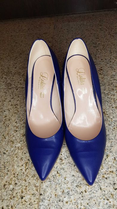 Обувки на ток от естествена кожа