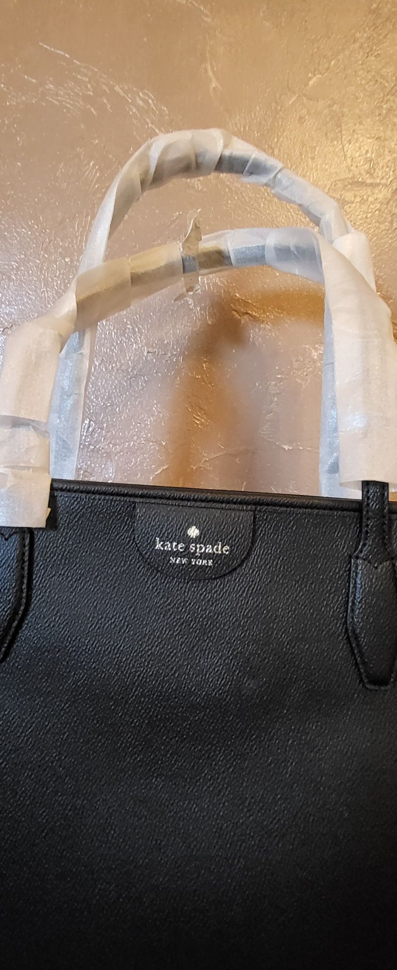 Оригинална чанта на Kate Spade