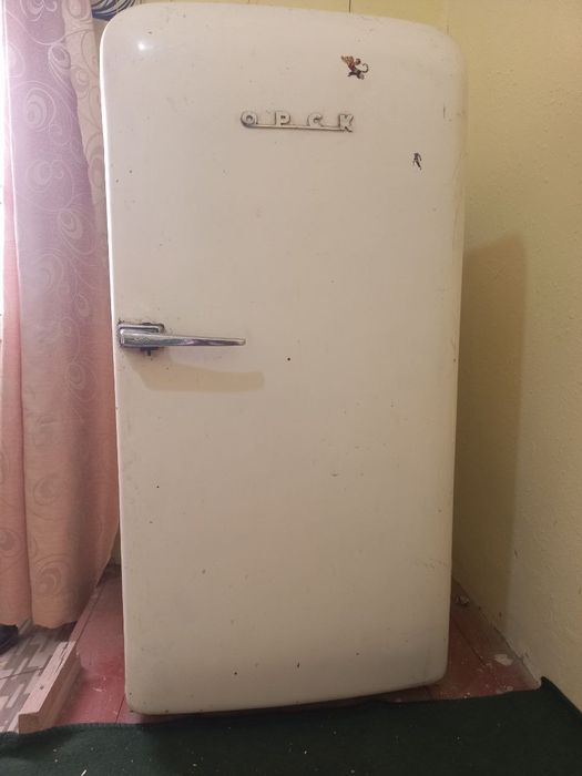 Xaladelnik sotiladi 500 ming sòm