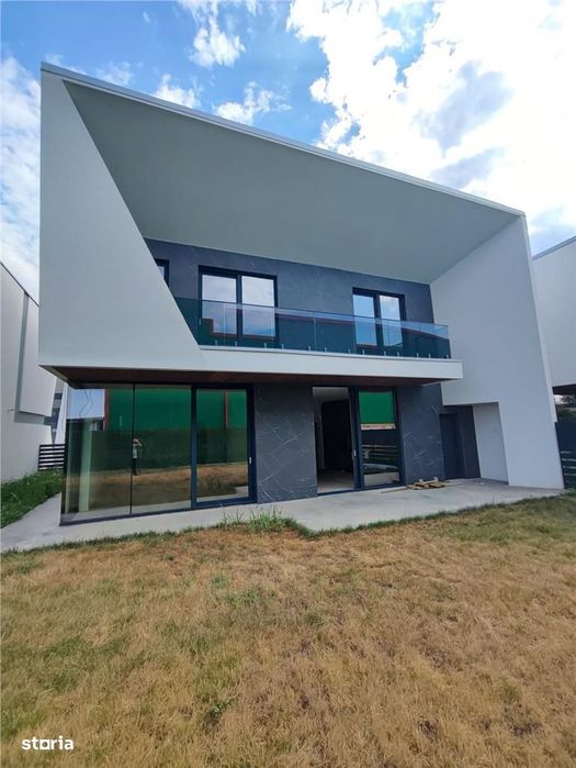 Vila P+2E-dezvoltator-eventual schimb cu teren in zona M.Millo