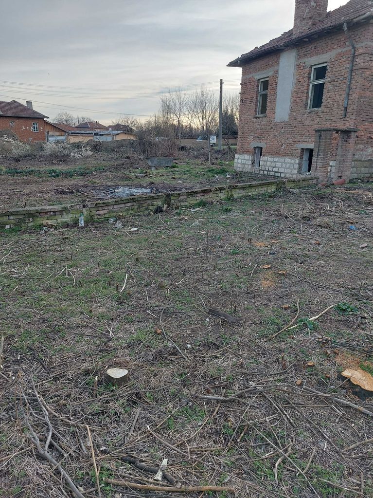 Продава се Къща в Левски - 130 кв.м за 98 €/кв.м - Снимка #3