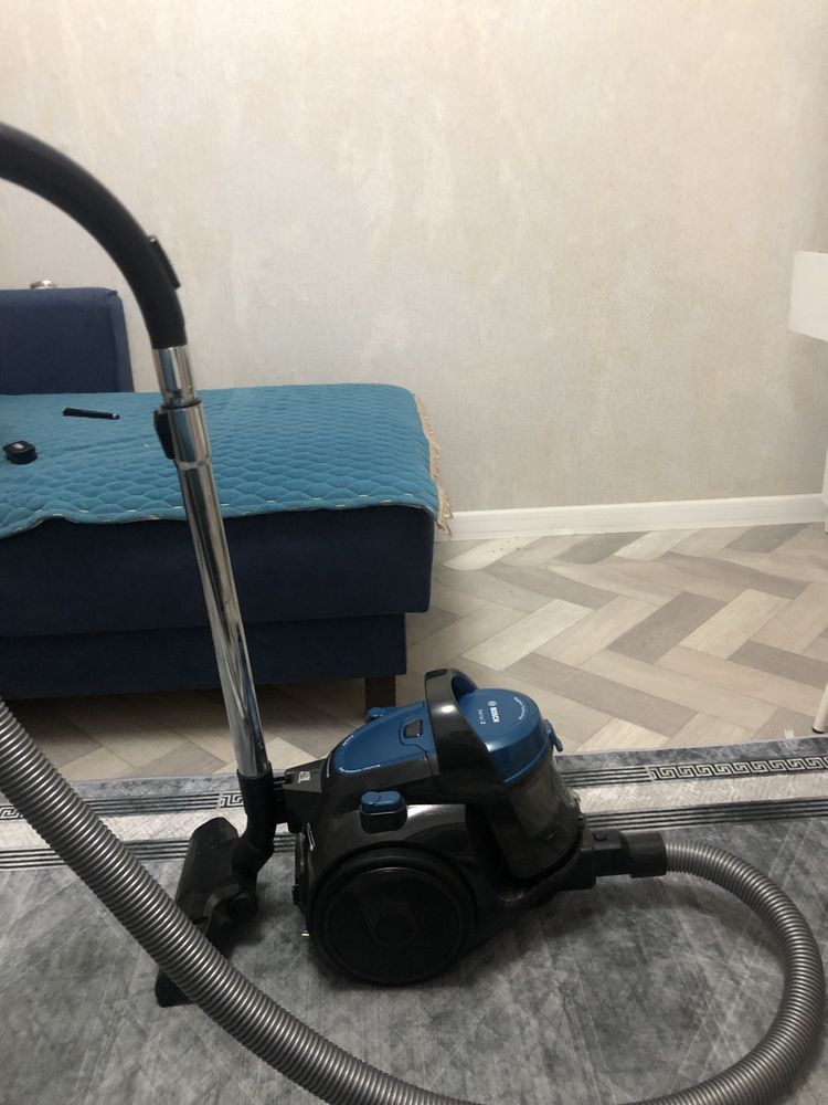 Продам хороший пылесос