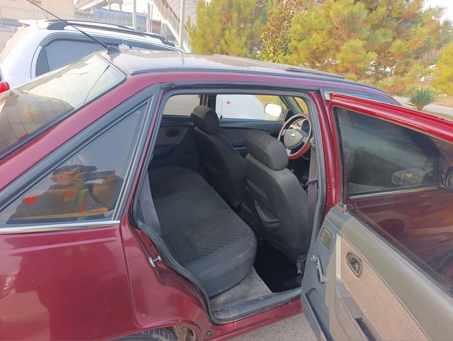 Nexia 2 1.6 lik sotiladi