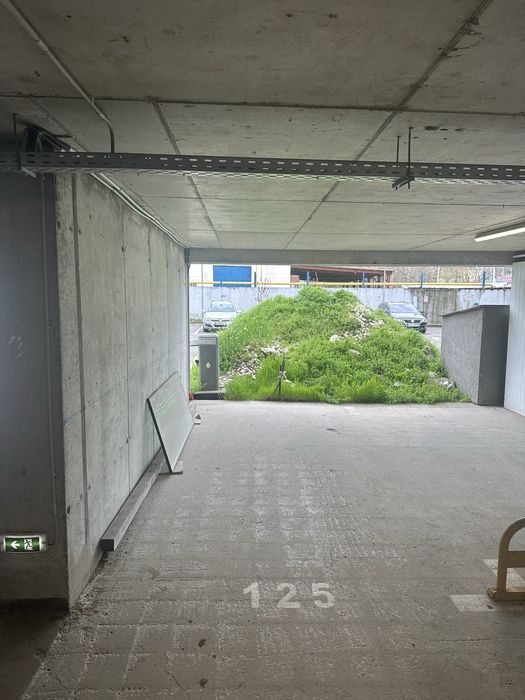 Inchiriez doua locuri de parcare in complexul timisoara 58 apartaments