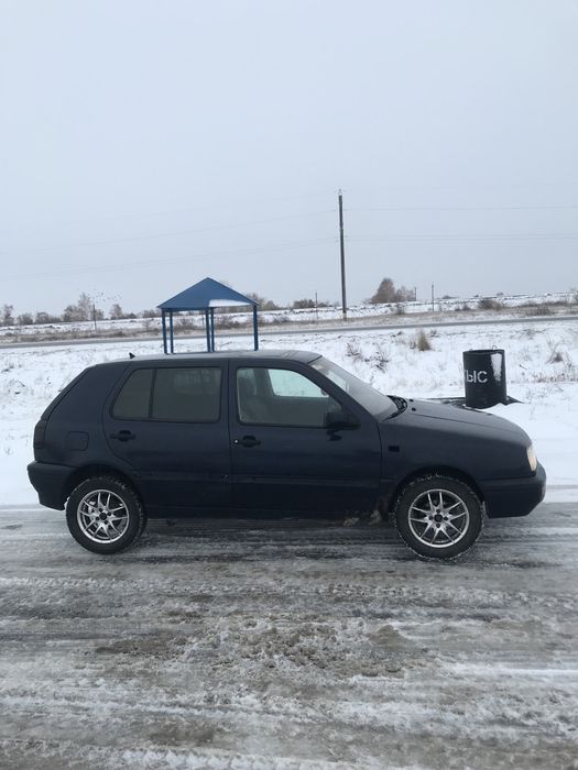 Продам гольф 3 обьем 1.6 моник