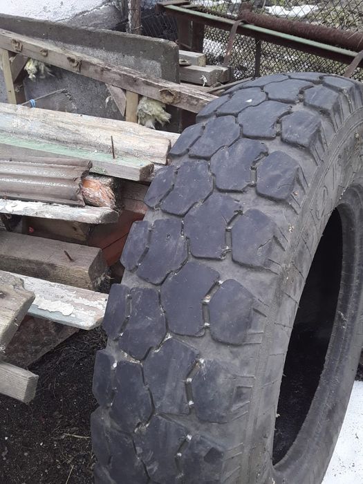 Продам резину газ 53