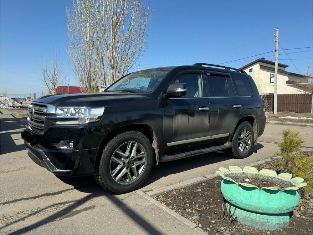 Продается автомобиль land cruiser