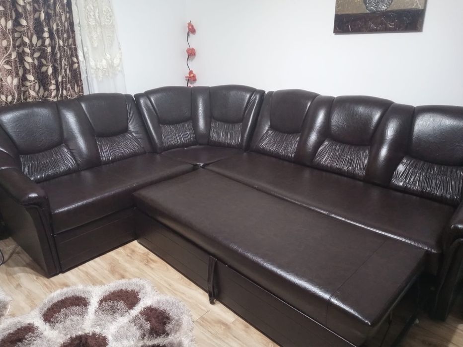 Canapea din piele extensibila