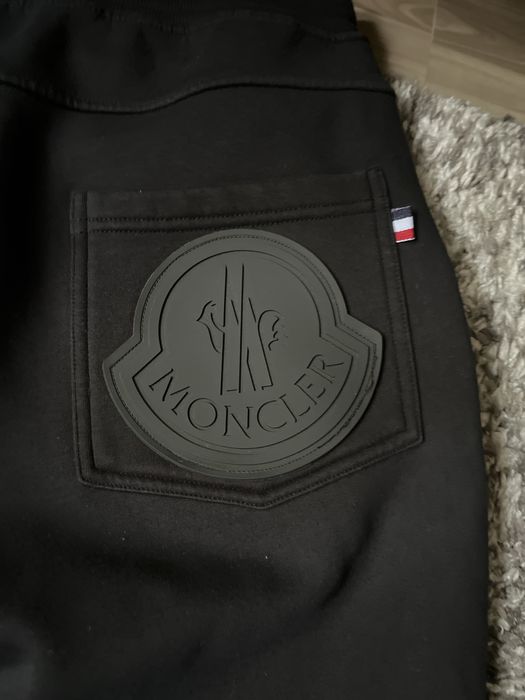Уникална долница moncler