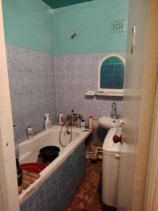 СРОЧНО! ДЁШЕВО! 3х ком. квартира югославский проект, пр.Наваи