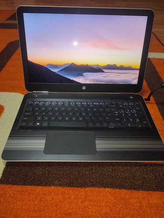 Hp Pavilion 15 Тъчскрийн/ AMD A9 2.9GHz/16GB DDR4/256GB SSD