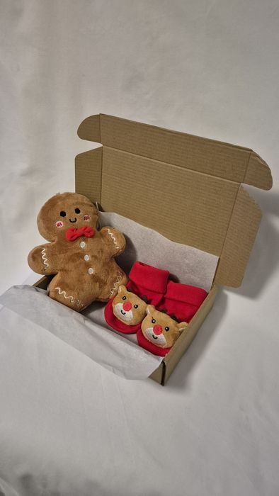 Коледен подарък - чорапи и плюшена играчка в кутия