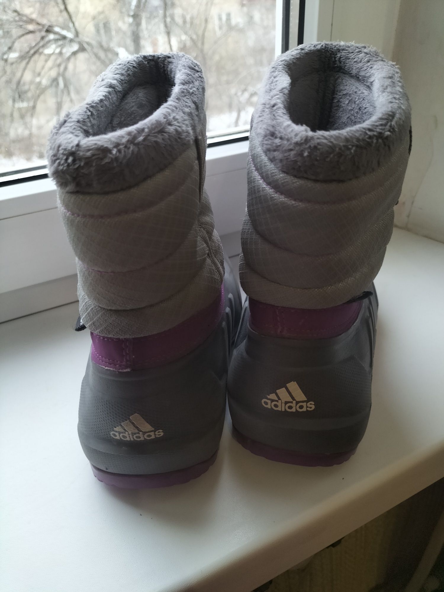 Зимние детские сапоги adidas