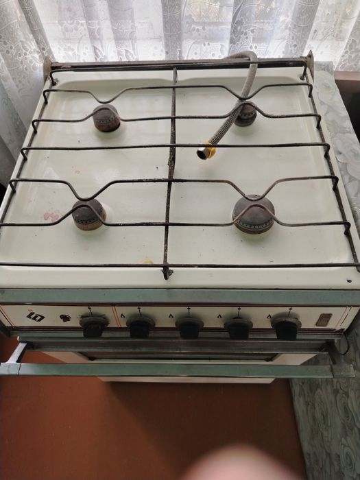 Продаётся газовая плита