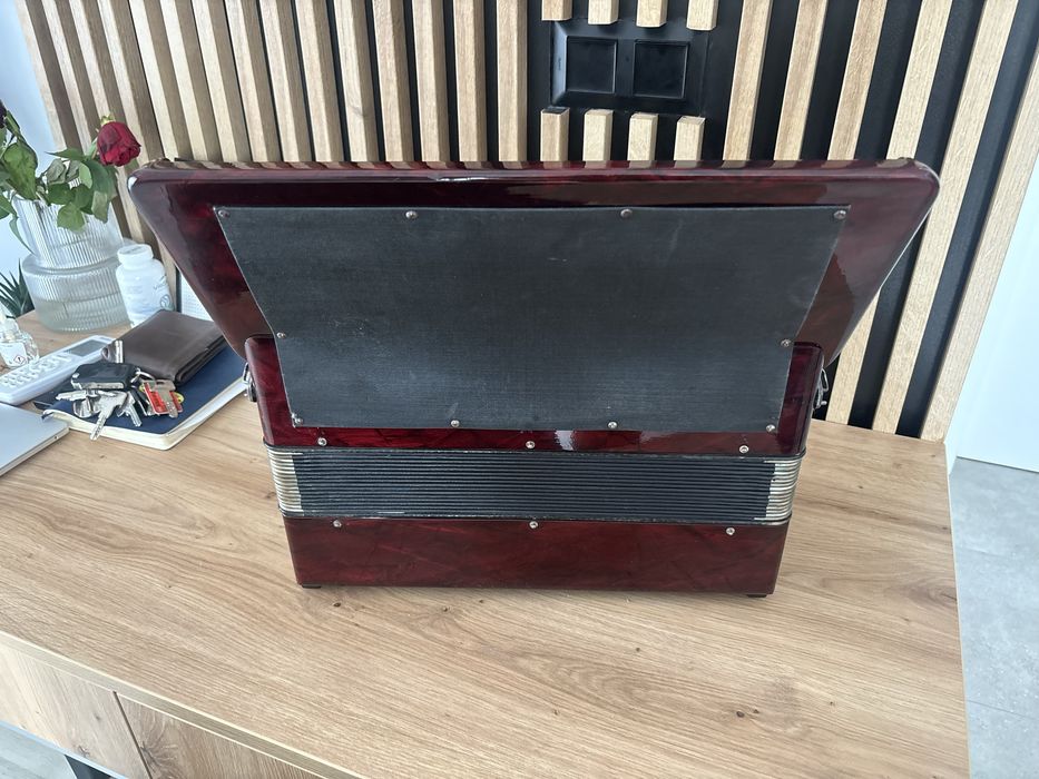 Acordeon Hohner Verdi 2 cu 80 de basi vergea