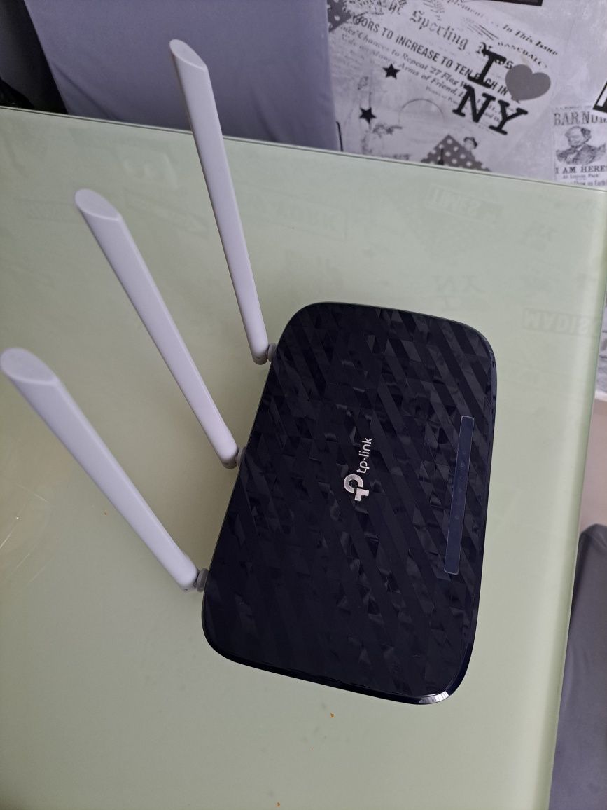 Router wireless TP-Link Archer C20 AC750 Dual Band si Amplificator Wif