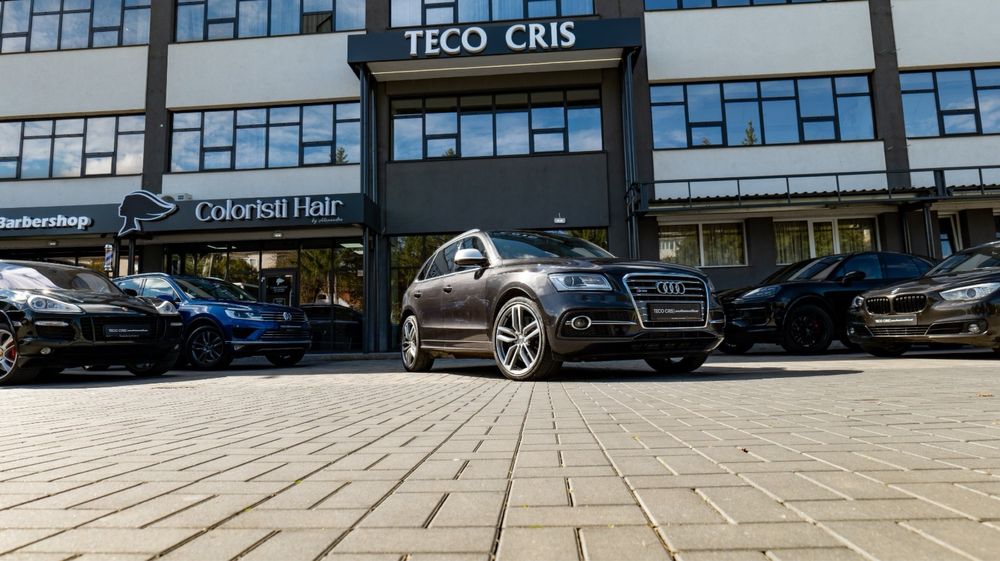 Audi Q5.  2015 3.0